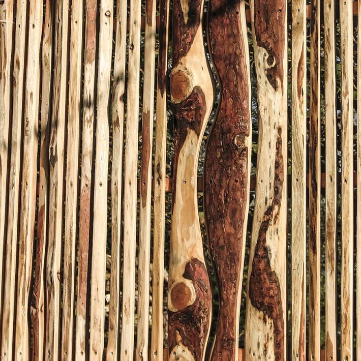 Massives Lärchenholz, stabil verarbeitet